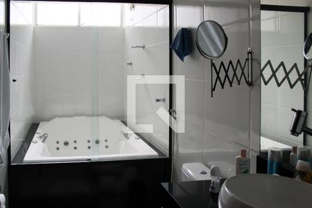 Banheiro de casa para alugar com 4 quartos, 250m² em Boa Viagem, Recife