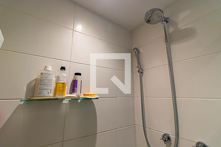 Apartamento à venda com 140m², 3 quartos e 2 vagas Apartamento à venda com 140m², 3 quartos e 2 vagasSuíte