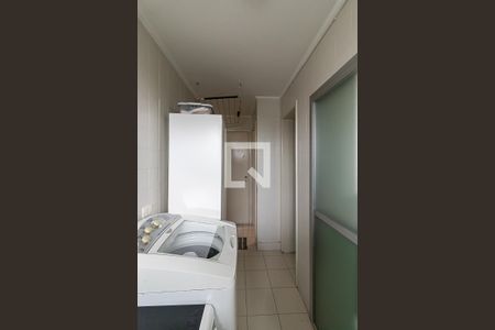 Apartamento à venda com 140m², 3 quartos e 2 vagas Apartamento à venda com 140m², 3 quartos e 2 vagasÁrea de serviço