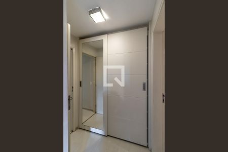 Apartamento à venda com 140m², 3 quartos e 2 vagas Apartamento à venda com 140m², 3 quartos e 2 vagasSuíte