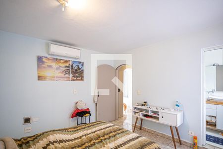 Casa para alugar com 350m², 5 quartos e 6 vagasSuíte 2