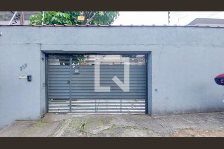 Casa para alugar com 350m², 5 quartos e 6 vagasFachada