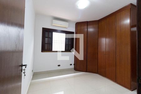 Casa à venda com 146m², 3 quartos e 4 vagas Casa à venda com 146m², 3 quartos e 4 vagasSuíte 1