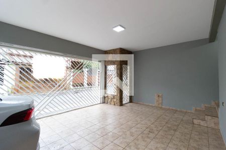 Casa à venda com 146m², 3 quartos e 4 vagas Casa à venda com 146m², 3 quartos e 4 vagasGaragem