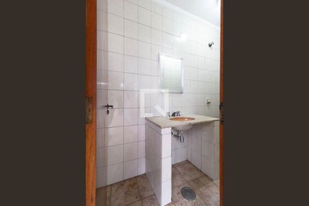 Casa à venda com 146m², 3 quartos e 4 vagas Casa à venda com 146m², 3 quartos e 4 vagasBanheiro de serviço