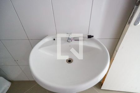 Apartamento para alugar com 60m², 2 quartos e sem vagaBanheiro