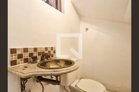 Casa à venda com 100m², 3 quartos e 1 vaga Casa à venda com 100m², 3 quartos e 1 vagaLavabo