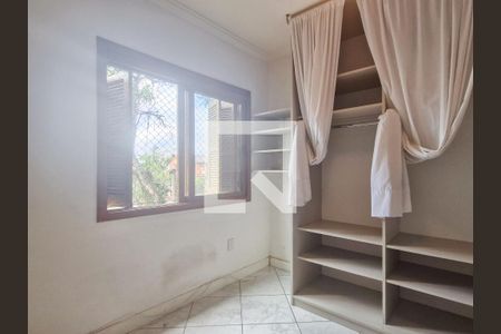 Quarto 2 de casa à venda com 3 quartos, 100m² em Sarandi, Porto Alegre