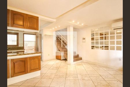 Sala  de casa à venda com 3 quartos, 100m² em Sarandi, Porto Alegre