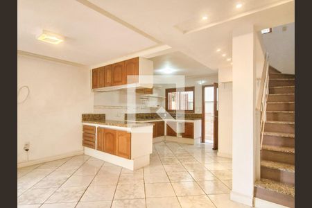 Sala de casa para alugar com 3 quartos, 100m² em Sarandi, Porto Alegre