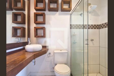 Banheiro suite de casa à venda com 3 quartos, 100m² em Sarandi, Porto Alegre
