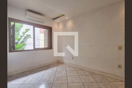 Suite de casa à venda com 3 quartos, 100m² em Sarandi, Porto Alegre