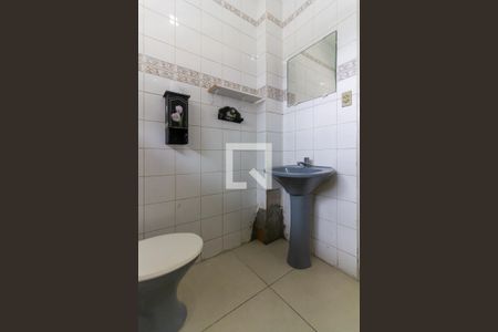 Banheiro de apartamento para alugar com 2 quartos, 45m² em Bom Retiro, São Paulo