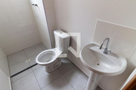 Banheiro de apartamento para alugar com 1 quarto, 36m² em Parque Reboucas, São Paulo