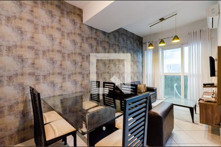 Apartamento para alugar com 70m², 2 quartos e 1 vagaSala