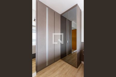 Apartamento à venda com 98m², 3 quartos e 2 vagasDetalhe da Suite