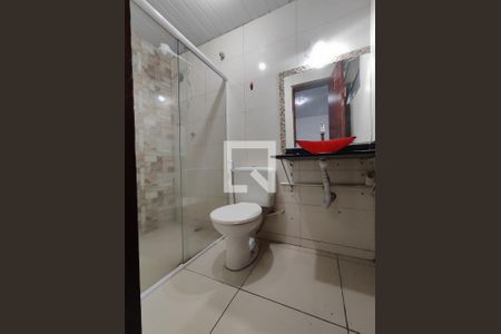 Banheiro da Suíte de casa de condomínio para alugar com 3 quartos, 75m² em Recreio dos Bandeirantes, Rio de Janeiro