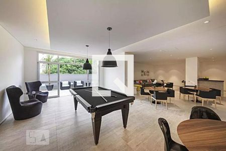 Studio à venda com 62m², 1 quarto e 1 vaga Studio à venda com 62m², 1 quarto e 1 vagaÁrea comum - Salão de jogos