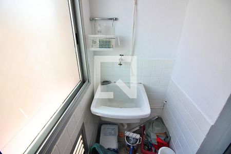 Apartamento para alugar com 63m², 2 quartos e 1 vagaÁrea de Serviço