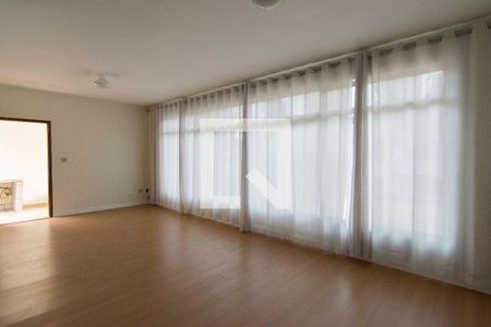 Sala de casa para alugar com 2 quartos, 232m² em Piqueri, São Paulo