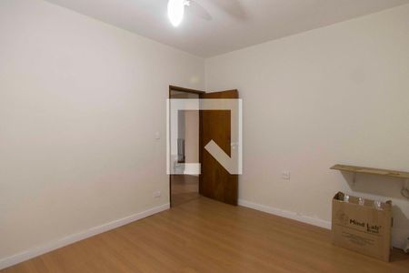 Quarto de casa para alugar com 2 quartos, 232m² em Piqueri, São Paulo