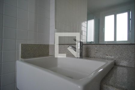 Apartamento à venda com 111m², 2 quartos e 1 vagaBanheiro  suíte 1