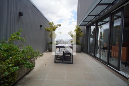 Apartamento à venda com 111m², 2 quartos e 1 vagaÁrea comum 