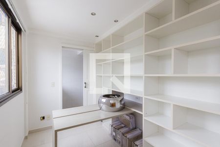 Apartamento para alugar com 117m², 3 quartos e 2 vagas Apartamento para alugar com 117m², 3 quartos e 2 vagasQuarto de Serviço - Escritório
