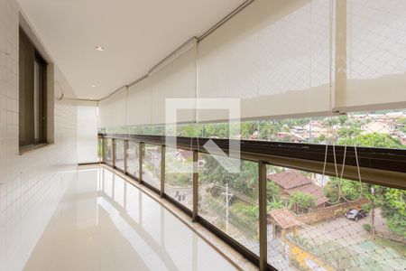Apartamento para alugar com 117m², 3 quartos e 2 vagas Apartamento para alugar com 117m², 3 quartos e 2 vagasVaranda da Sala