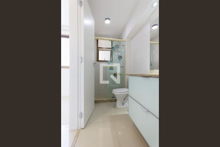 Apartamento para alugar com 117m², 3 quartos e 2 vagas Apartamento para alugar com 117m², 3 quartos e 2 vagasBanheiro das Suítes 2 e 3