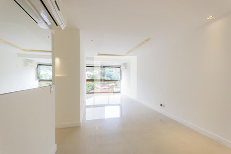 Apartamento para alugar com 117m², 3 quartos e 2 vagas Apartamento para alugar com 117m², 3 quartos e 2 vagasSala