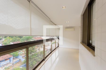 Apartamento para alugar com 117m², 3 quartos e 2 vagas Apartamento para alugar com 117m², 3 quartos e 2 vagasVaranda da Sala