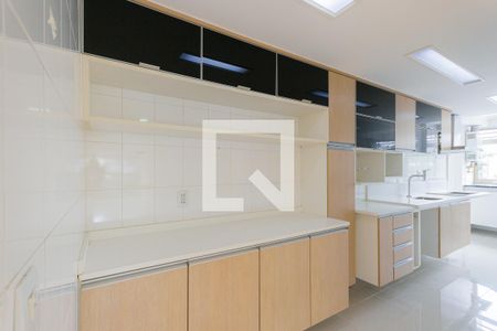 Apartamento para alugar com 117m², 3 quartos e 2 vagas Apartamento para alugar com 117m², 3 quartos e 2 vagasCozinha