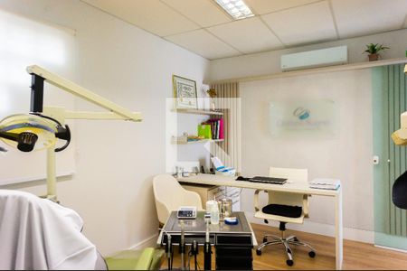 Casa à venda com 150m², 3 quartos e 2 vagasEscritório