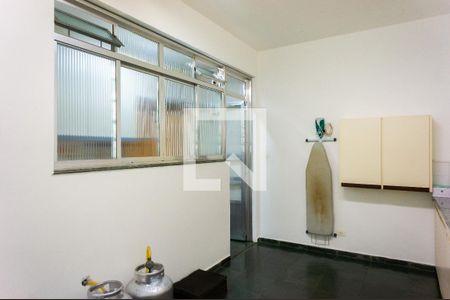 Casa à venda com 150m², 3 quartos e 2 vagasÁrea de Serviço