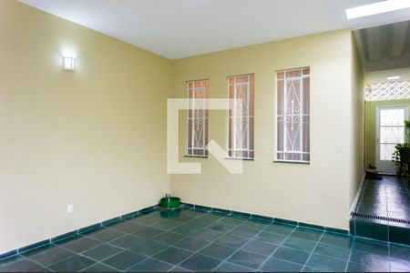 Casa à venda com 150m², 3 quartos e 2 vagasGaragem