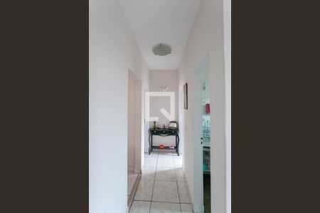 Corredor de apartamento para alugar com 2 quartos, 70m² em Floramar, Belo Horizonte