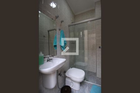 Casa à venda com 411m², 4 quartos e 5 vagasBanheiro externo 2