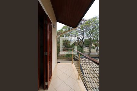 Casa à venda com 411m², 4 quartos e 5 vagasQuarto 4 (suíte master) - Sacada