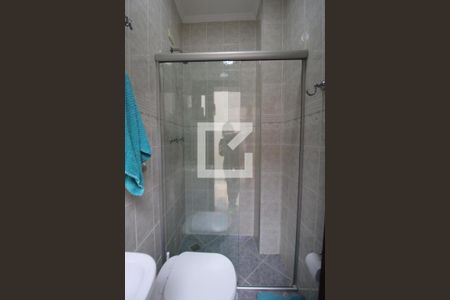 Casa à venda com 411m², 4 quartos e 5 vagasBanheiro externo 2