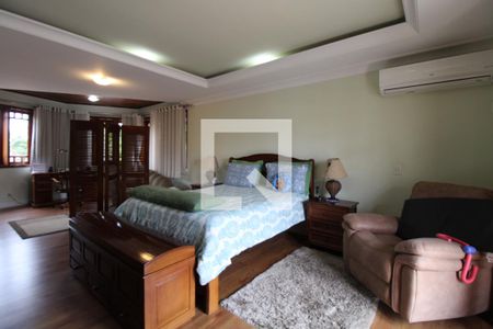 Casa à venda com 411m², 4 quartos e 5 vagasQuarto 4 (suíte master)