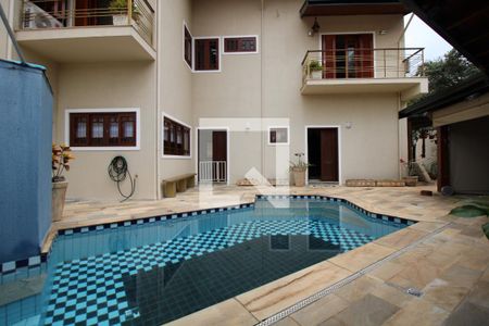 Casa à venda com 411m², 4 quartos e 5 vagasQuintal