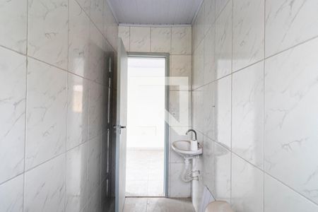 Banheiro de casa de condomínio para alugar com 1 quarto, 40m² em Cambuci, São Paulo