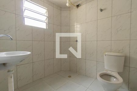 Banheiro  de casa de condomínio para alugar com 1 quarto, 40m² em Cambuci, São Paulo