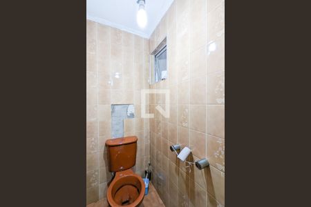 Casa à venda com 246m², 3 quartos e 2 vagas Casa à venda com 246m², 3 quartos e 2 vagasBanheiro da suíte