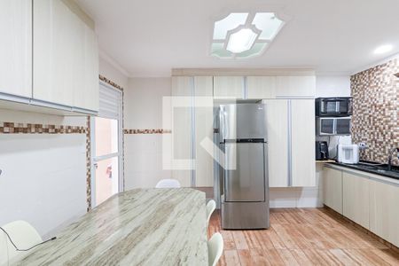 Casa à venda com 246m², 3 quartos e 2 vagas Casa à venda com 246m², 3 quartos e 2 vagasCozinha