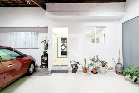 Casa à venda com 246m², 3 quartos e 2 vagas Casa à venda com 246m², 3 quartos e 2 vagasGaragem