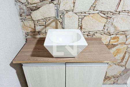 Casa à venda com 246m², 3 quartos e 2 vagas Casa à venda com 246m², 3 quartos e 2 vagasBanheiro da suíte