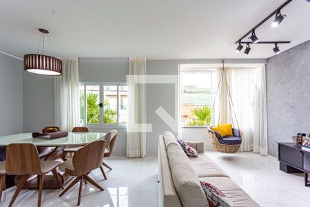 Sala de casa à venda com 3 quartos, 197m² em Vila Alzira, Santo André