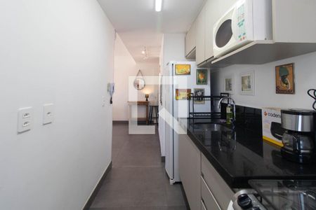 Cozinha de apartamento à venda com 2 quartos, 57m² em Santana, Porto Alegre